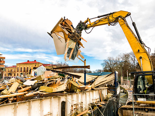 Best Construction Debris Removal  in Malvern, OH